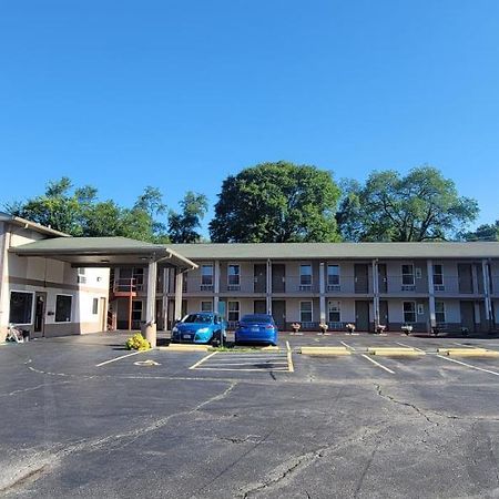 First Western Inn Caseyville Екстер'єр фото